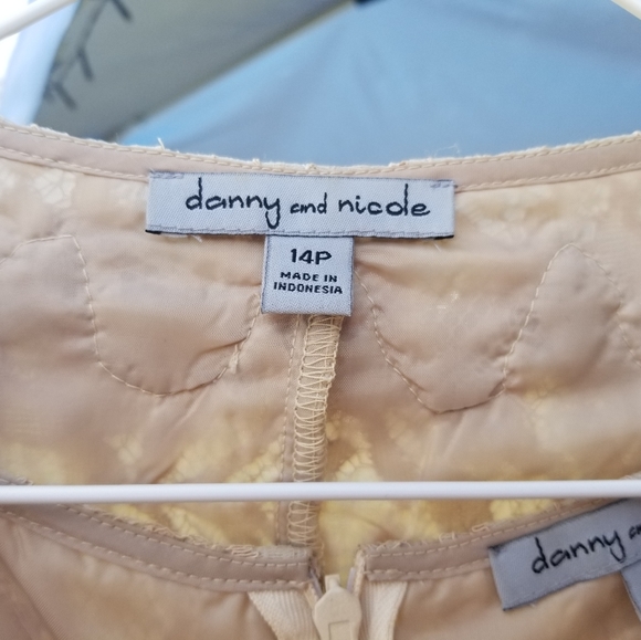 2pc lace dress with jacket. Dress size 16. Danny & Nicole. Light taupe - Picture 3 of 11